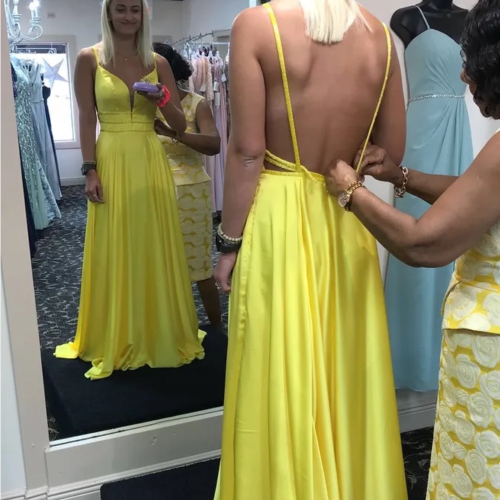 Elegant Yellow Prom Dress